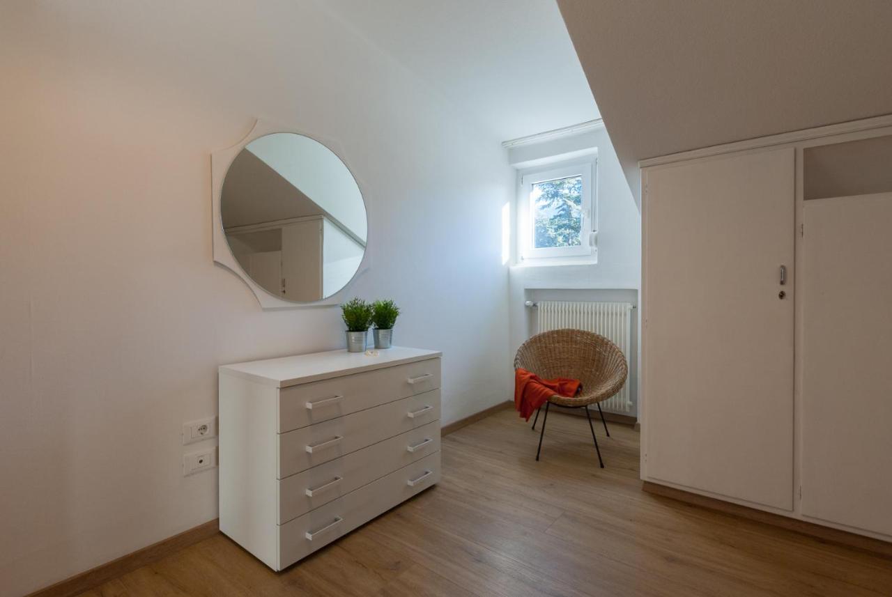 Haus Kuen Apartment *